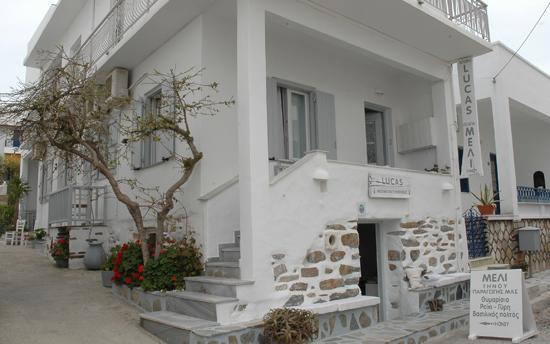 Lucas Rooms Tinos Exterior photo